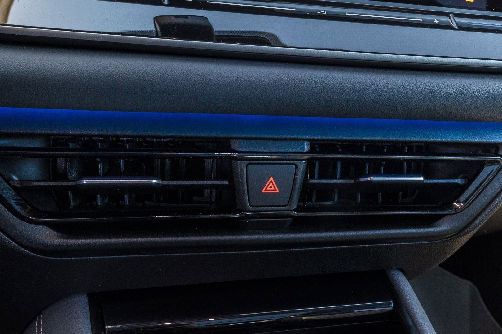 2025 Volkswagen Tiguan SEL R-Line