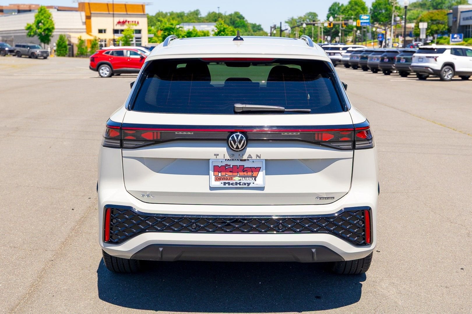 2025 Volkswagen Tiguan SEL R-Line