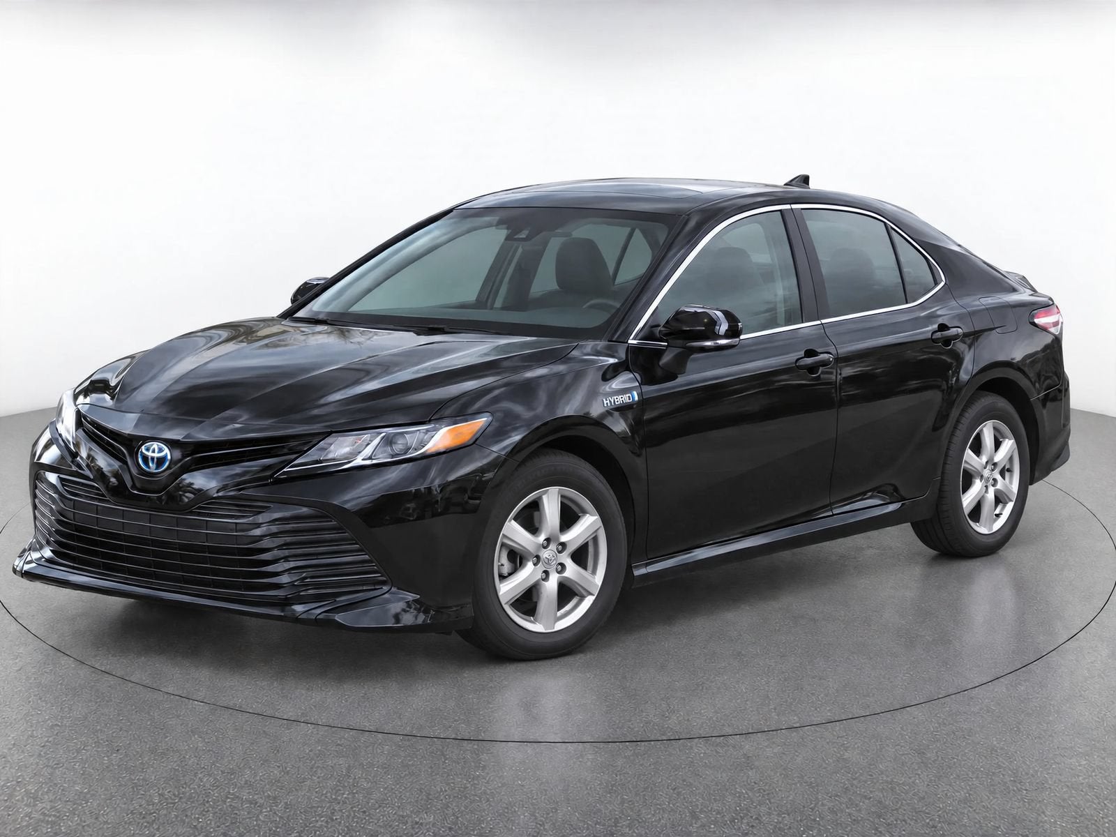 2019 Toyota Camry Hybrid LE