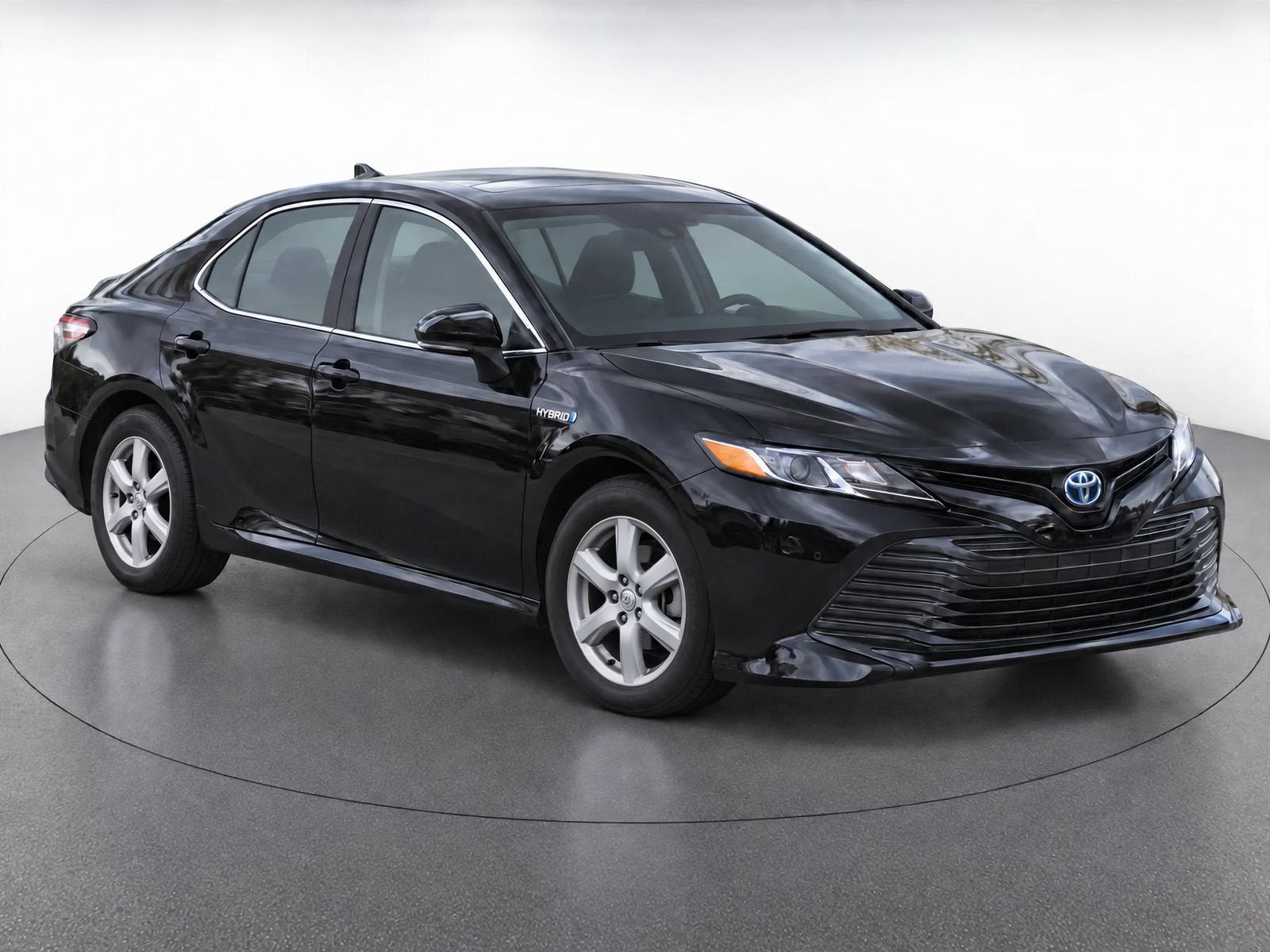 2019 Toyota Camry Hybrid LE