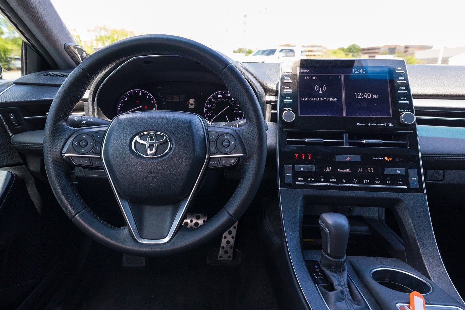 2019 Toyota Avalon XLE