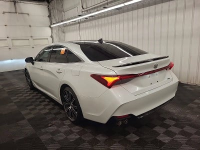 2019 Toyota Avalon XLE