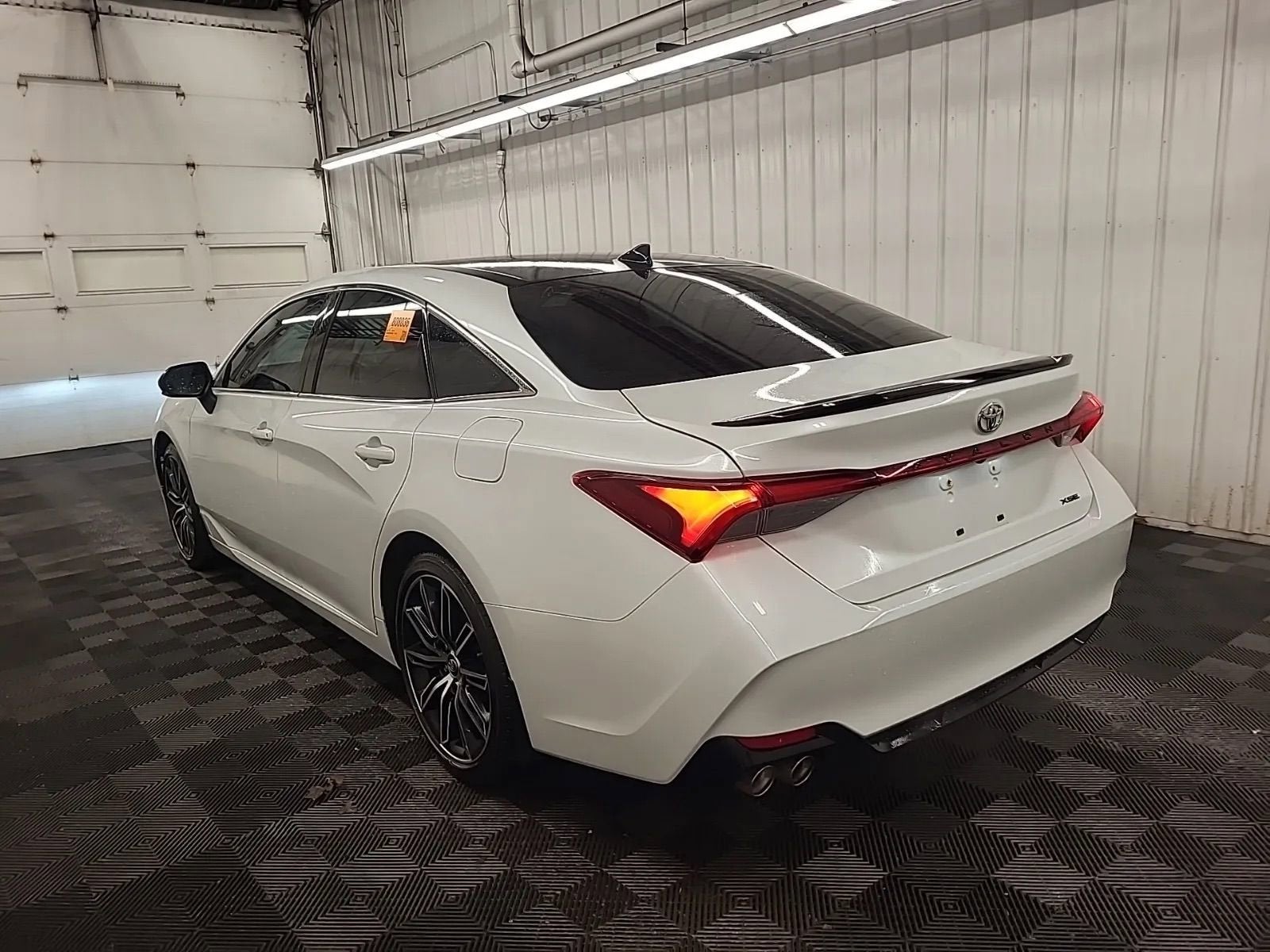 2019 Toyota Avalon XLE