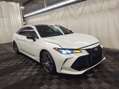 2019 Toyota Avalon XLE