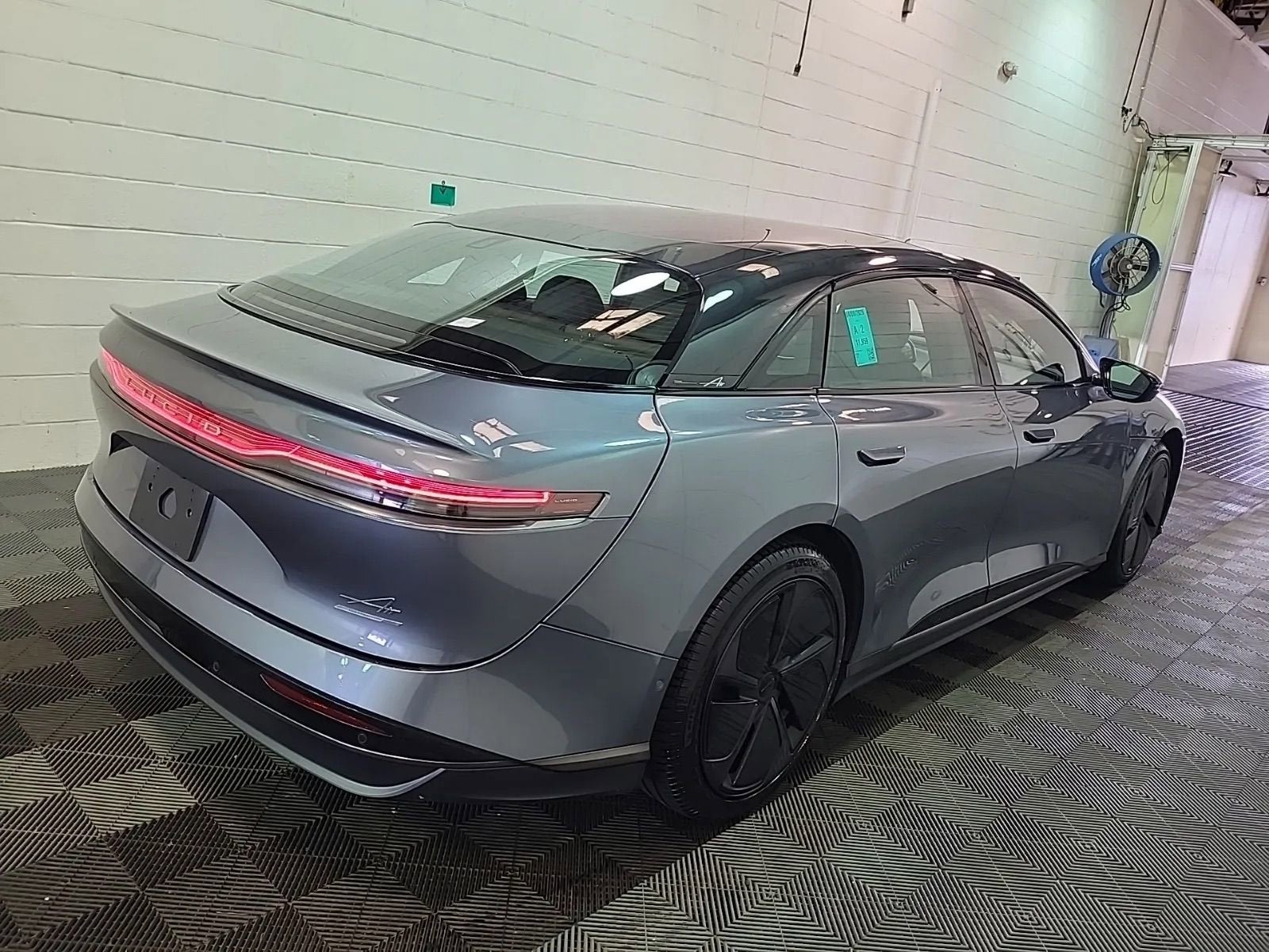 2024 LUCID AIR Base