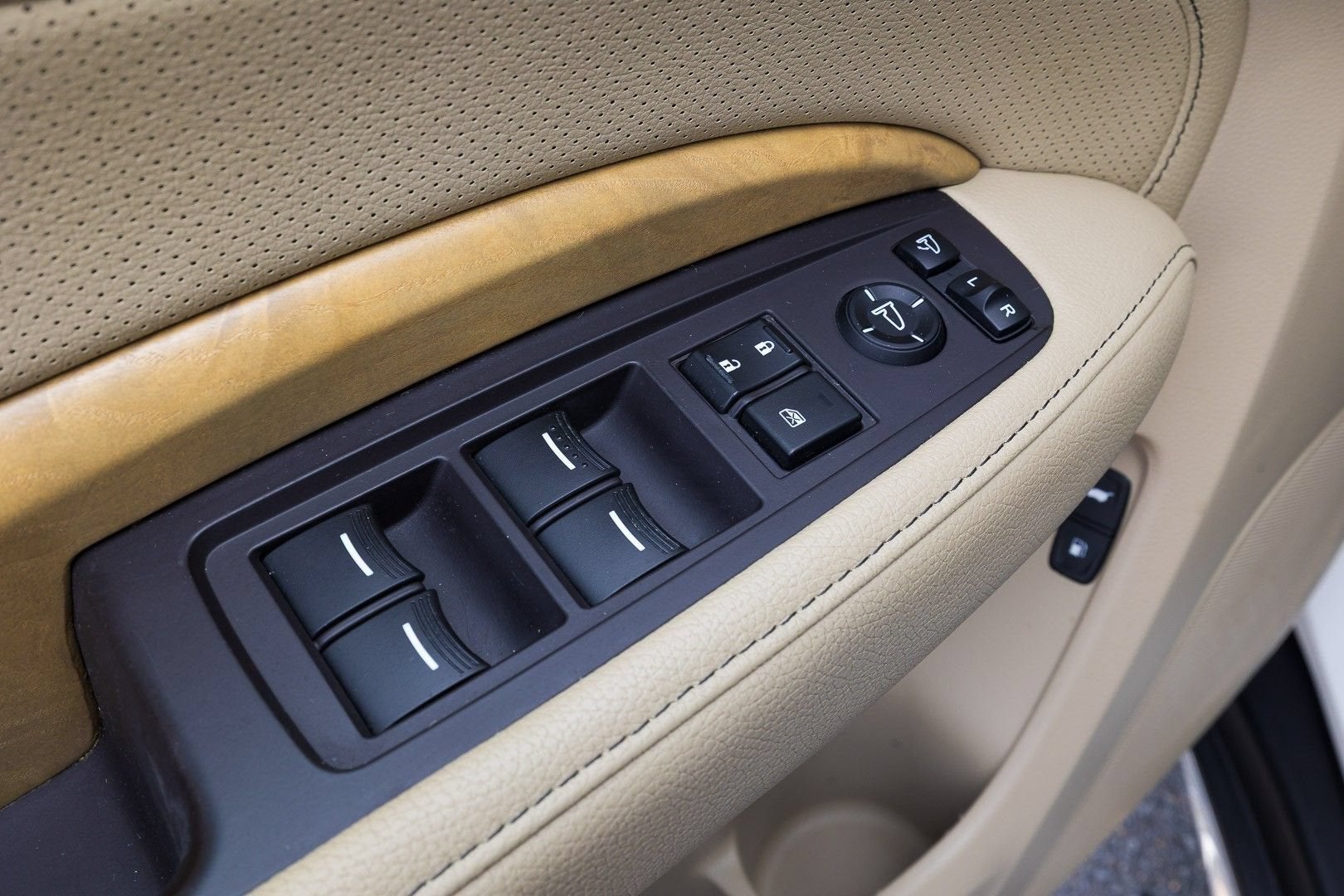 2019 Acura MDX w/Technology/Entertainment Pkg