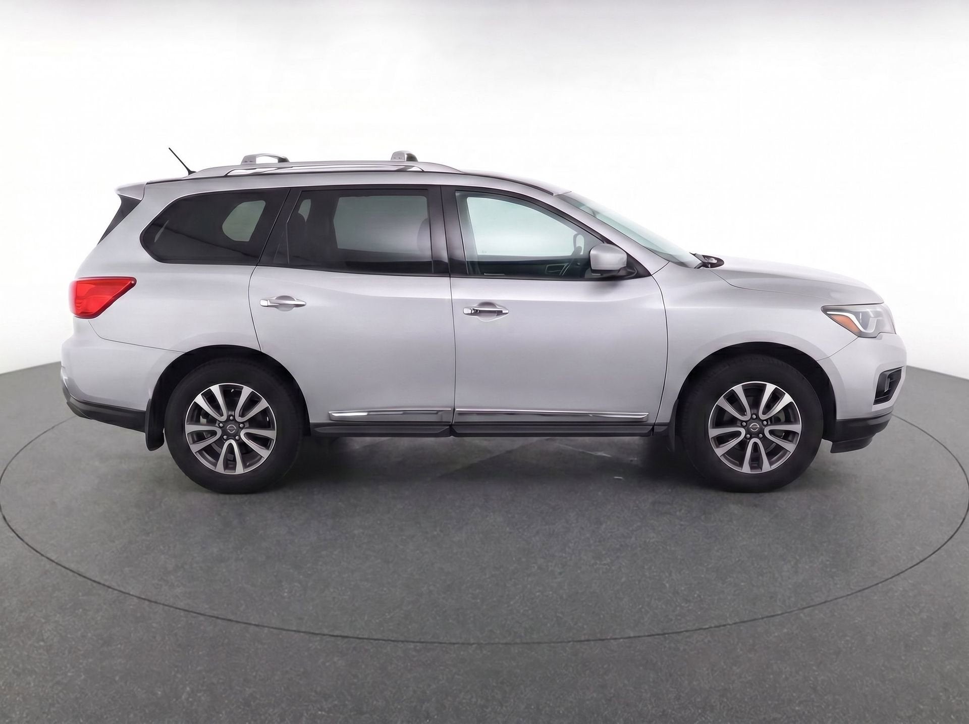 2016 Nissan Pathfinder SL