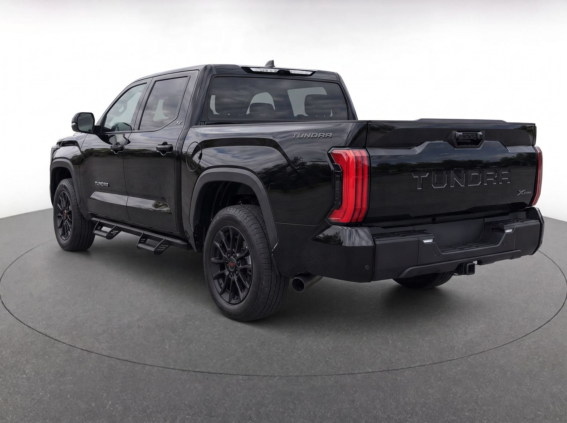 2025 Toyota Tundra 4WD SR