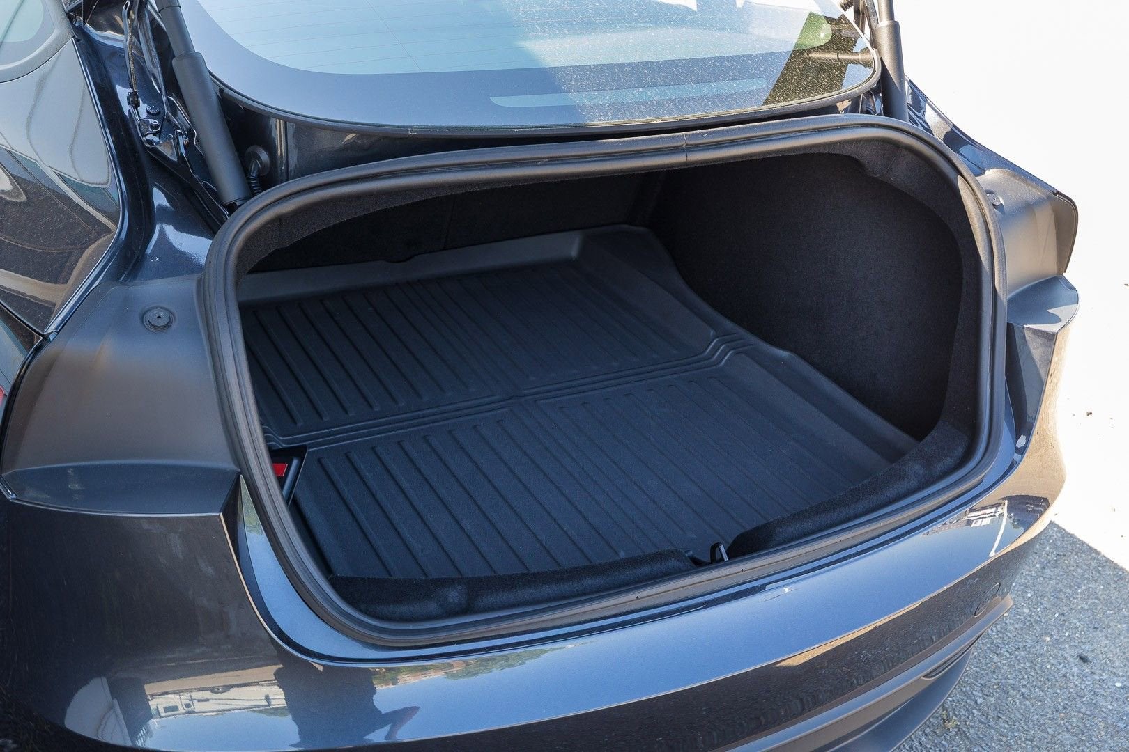 2024 Tesla Model 3 LONG RANGE