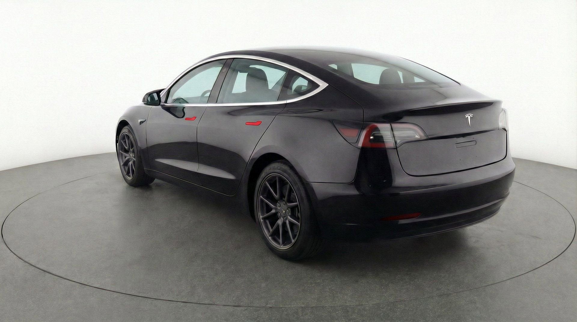 2019 Tesla Model 3 Mid Range