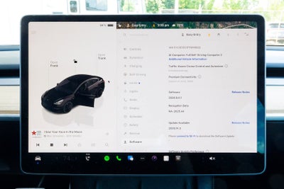 2023 Tesla Model 3 Performance
