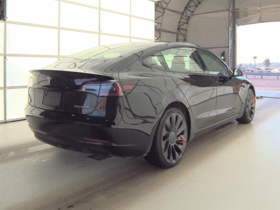 2023 Tesla Model 3 Performance