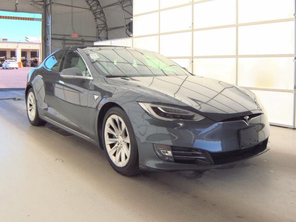 2016 Tesla Model S 90D