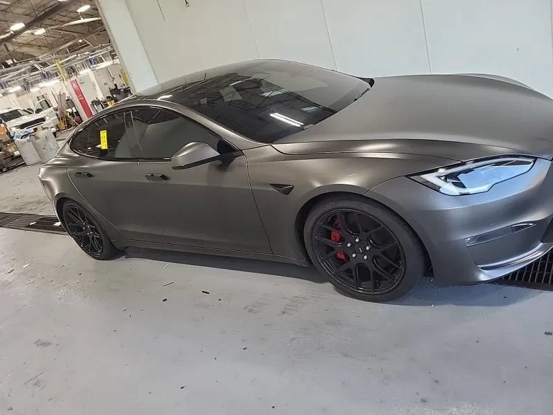 2022 Tesla Model S Plaid