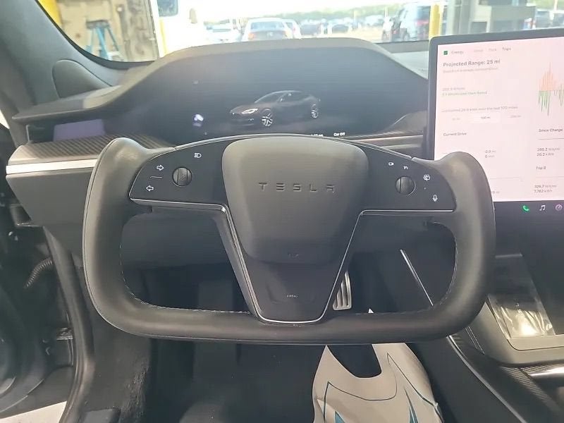 2022 Tesla Model S Plaid