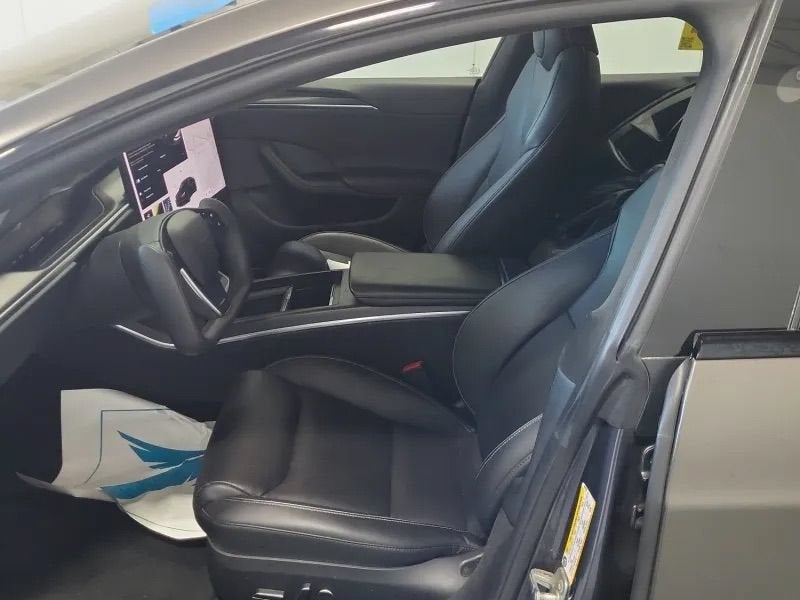 2022 Tesla Model S Plaid