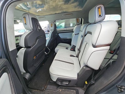 2025 RIVIAN R1S Adventure