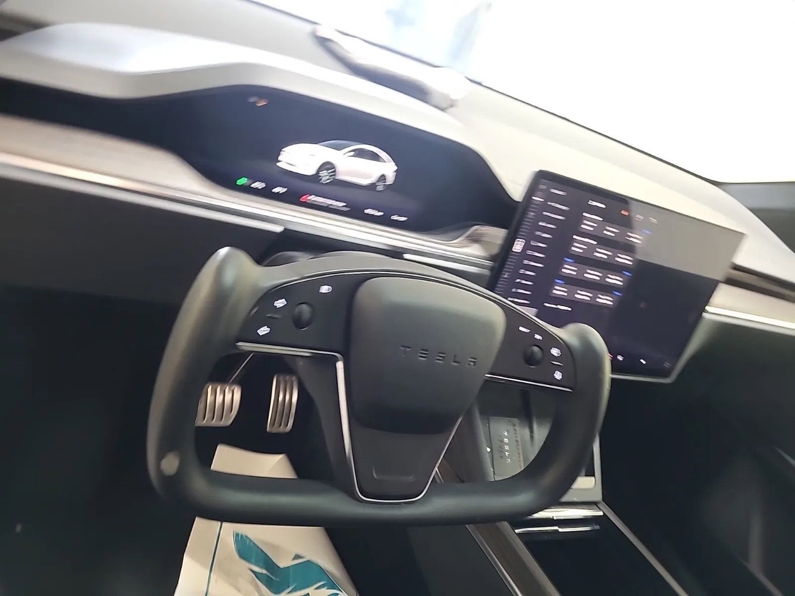 2023 Tesla Model X STANDARD RANGE