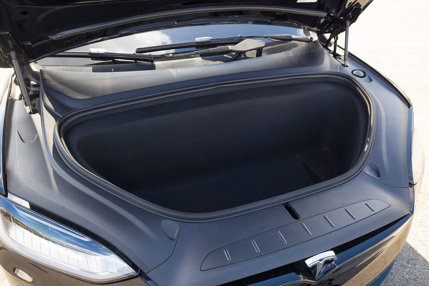 2024 Tesla Model X Base