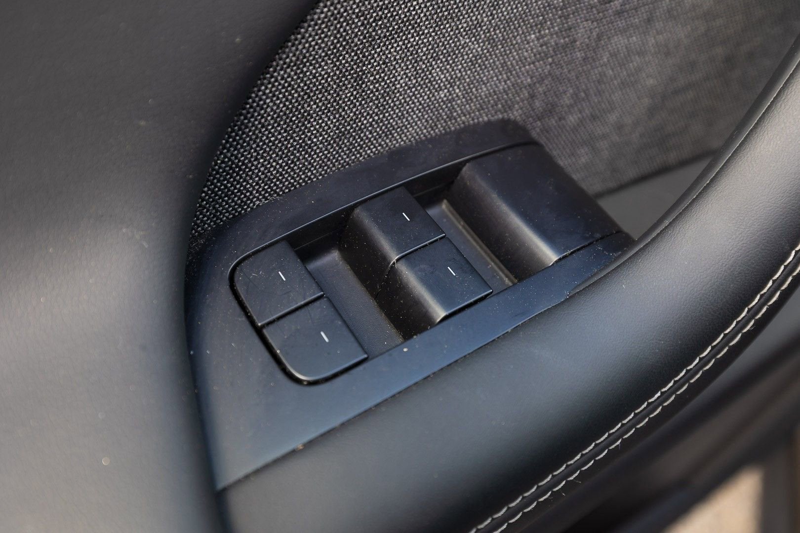 2024 Tesla Model X Base