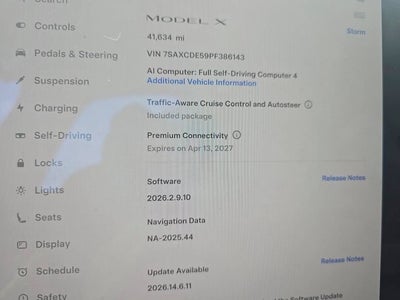 2023 Tesla Model X Base