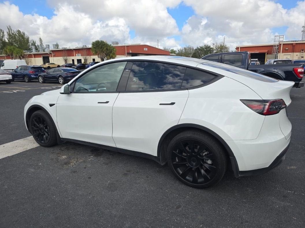 2024 Tesla Model Y Long Range