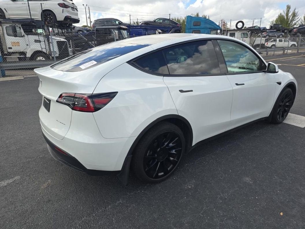 2024 Tesla Model Y Long Range