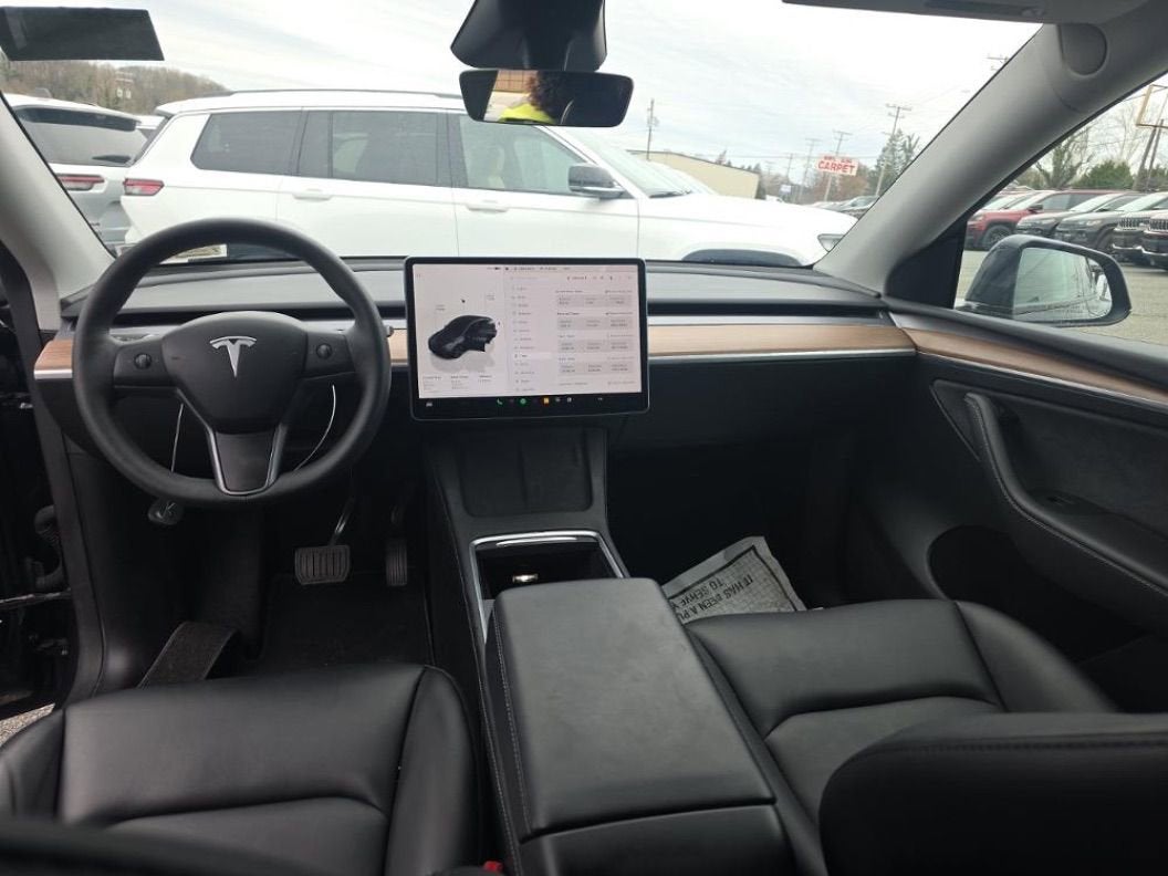 2024 Tesla Model Y Long Range