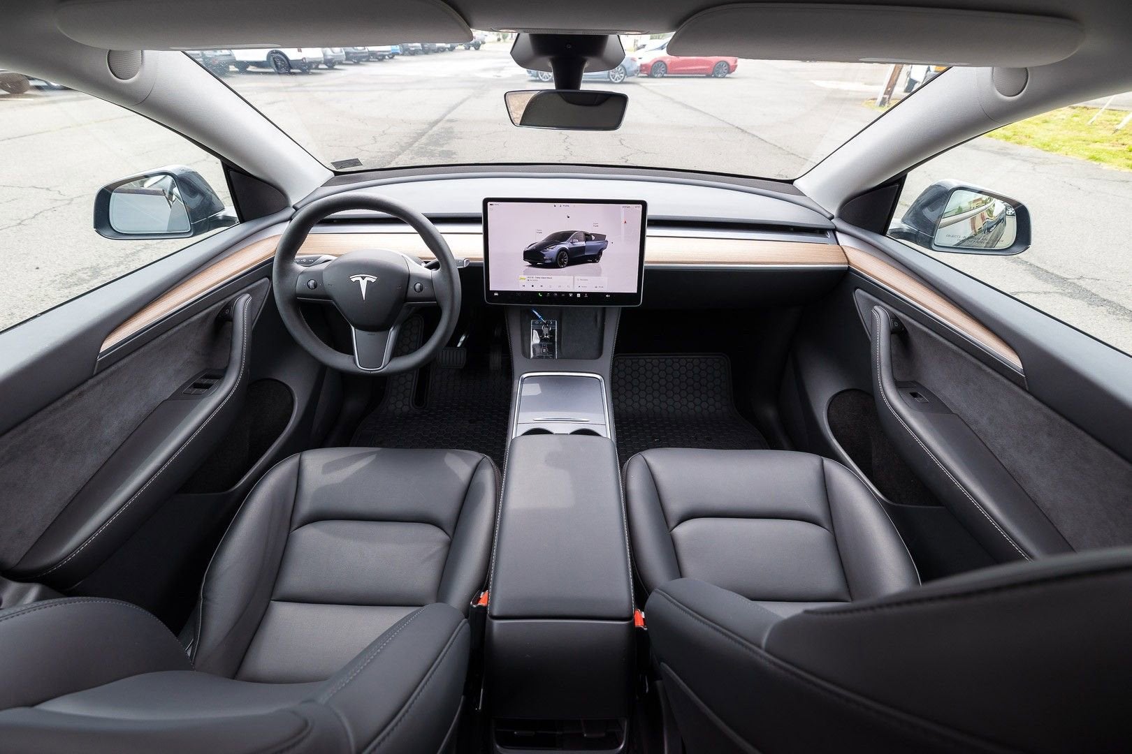 2024 Tesla Model Y Base