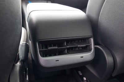 2024 Tesla Model Y Base
