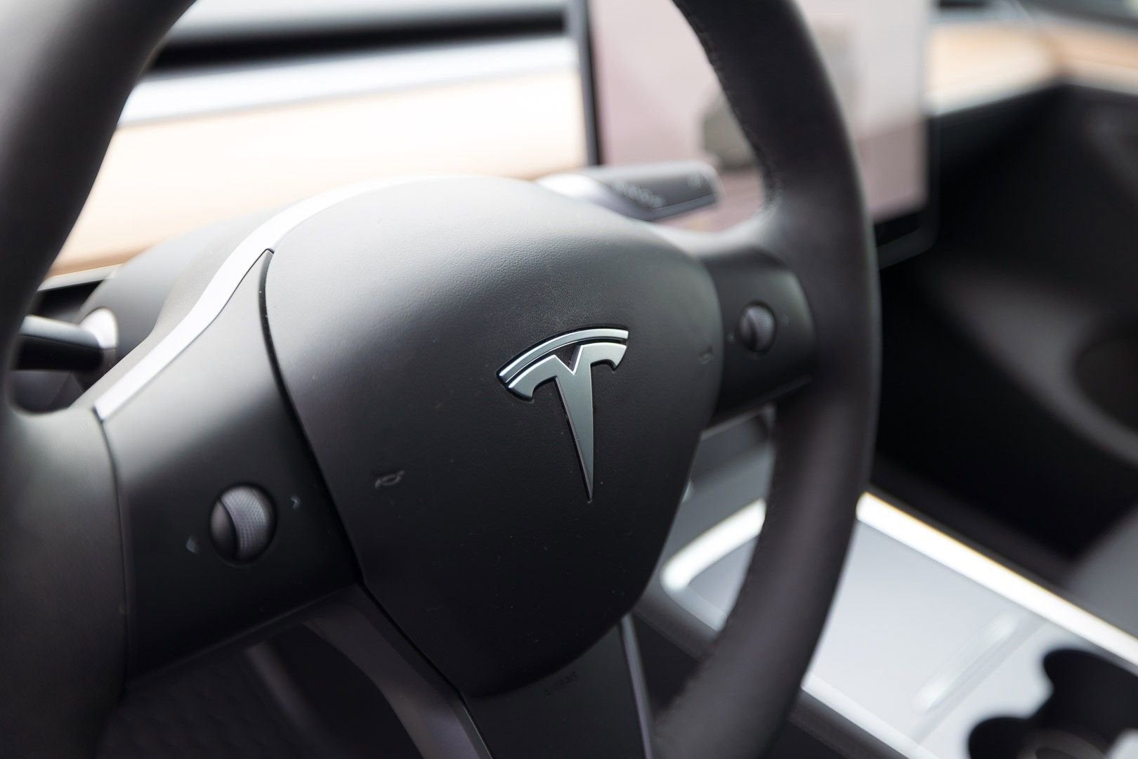 2024 Tesla Model Y Base
