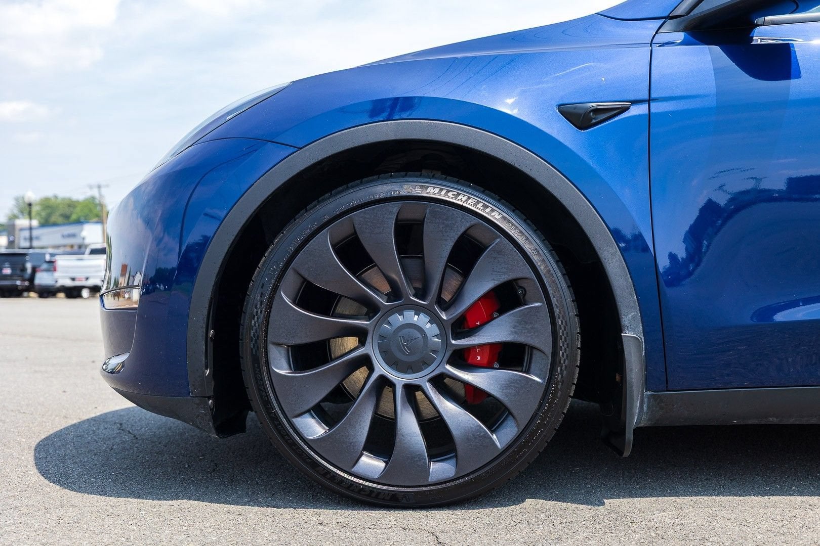 2023 Tesla Model Y Performance