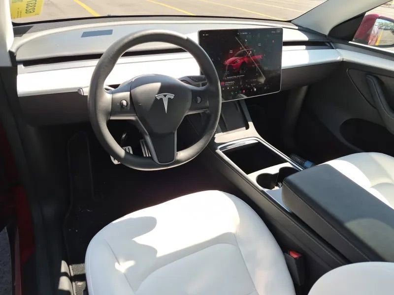 2024 Tesla Model Y Performance