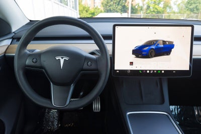 2023 Tesla Model Y Performance