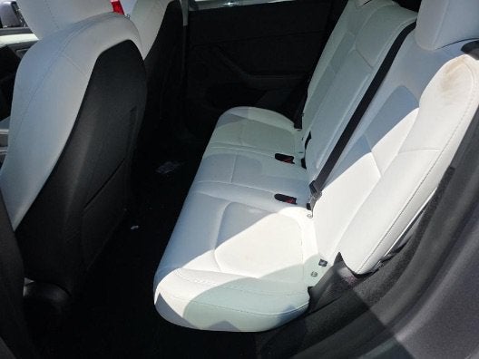 2024 Tesla Model Y Performance