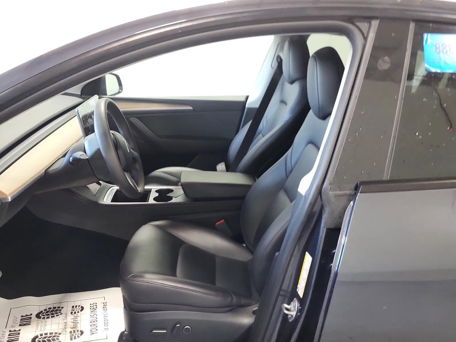 2024 Tesla Model Y Performance