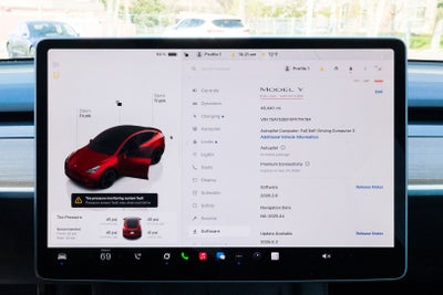 2023 Tesla Model Y Performance