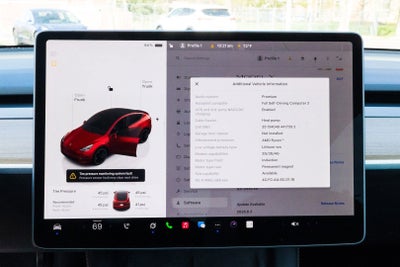 2023 Tesla Model Y Performance