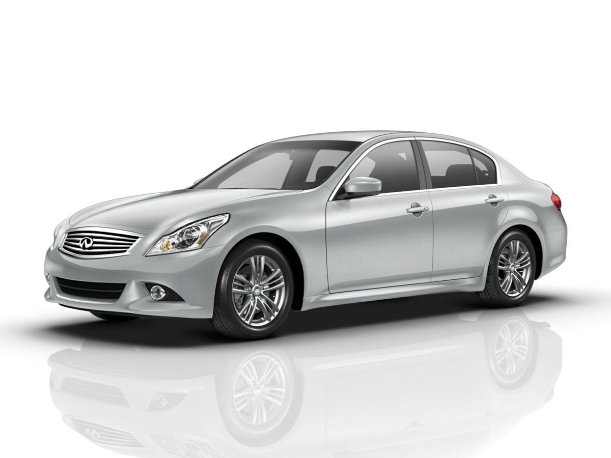 2011 INFINITI G37 Sedan x
