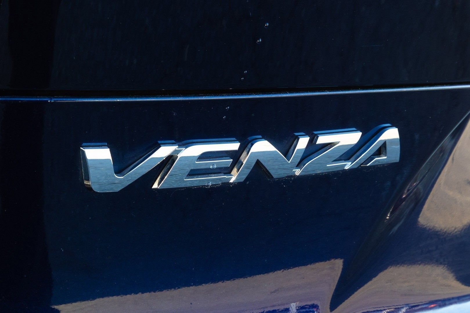 2022 Toyota Venza LE