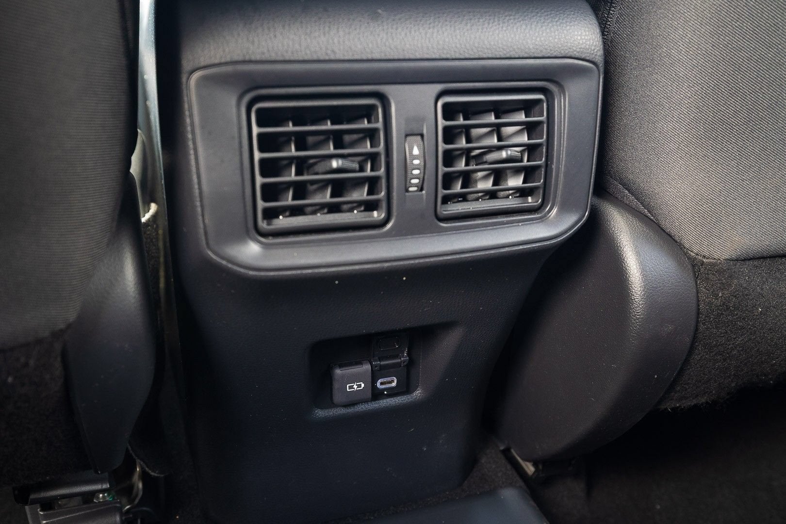 2024 Toyota RAV4 Prime SE