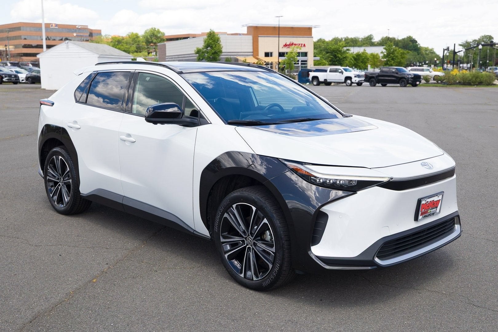2023 Toyota bZ4X XLE