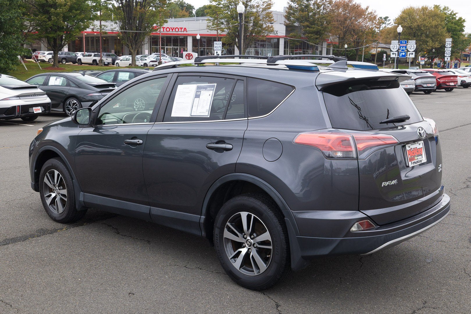 2017 Toyota RAV4 XLE