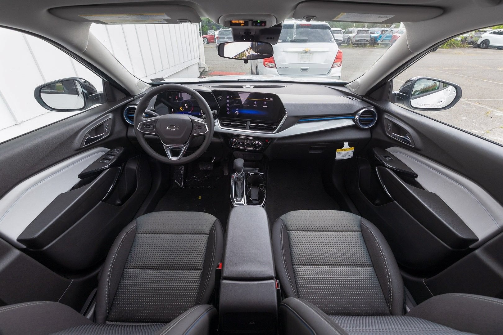 2026 Chevrolet Trax LT - Photo 13