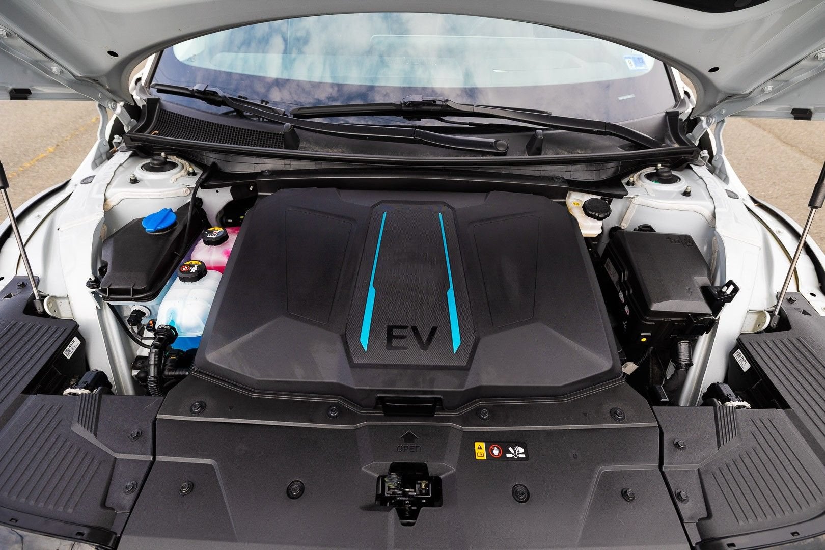 2024 Hyundai IONIQ 5 Limited