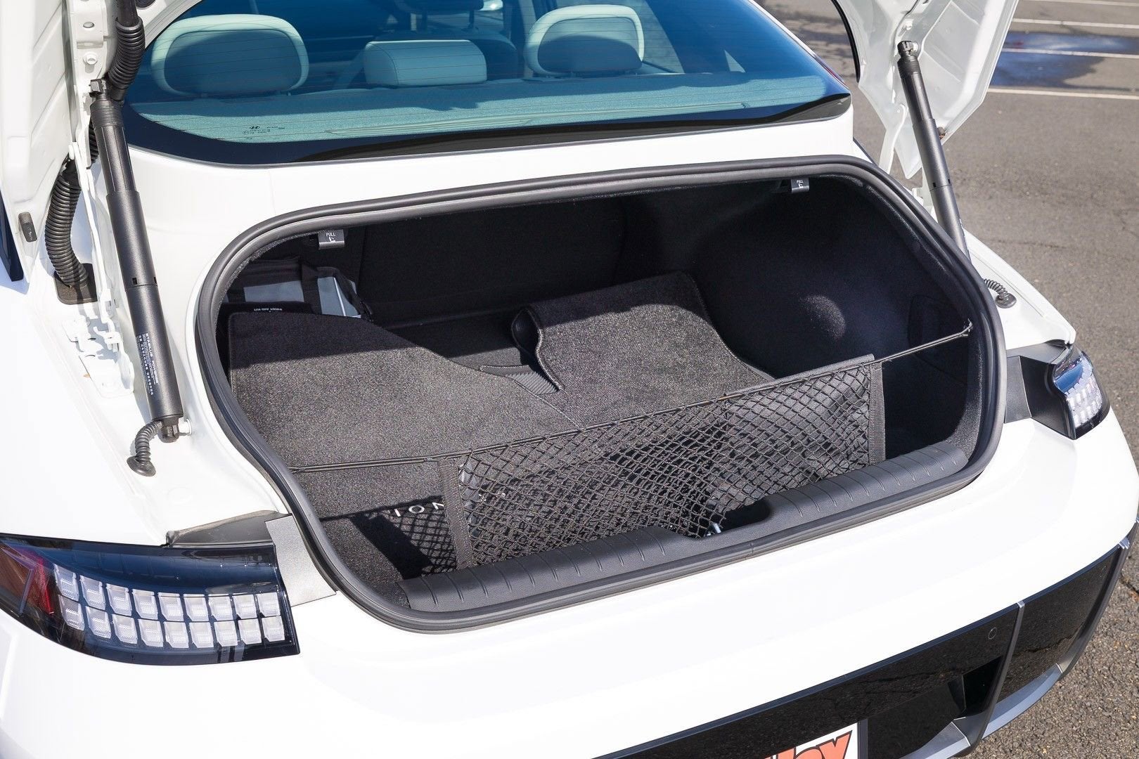 2024 Hyundai IONIQ 6 SEL