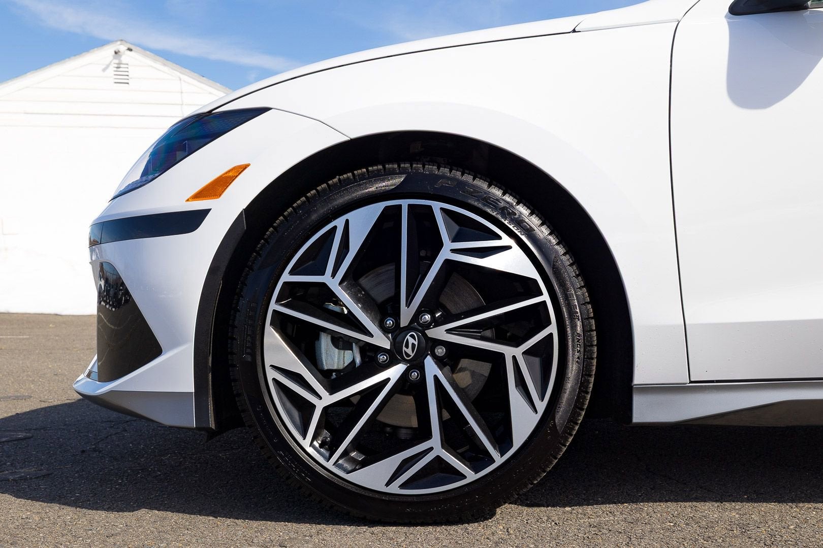 2024 Hyundai IONIQ 6 SEL