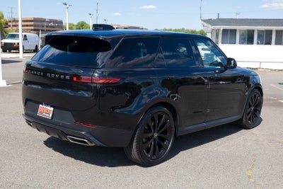 2025 Land Rover Range Rover Sport SE