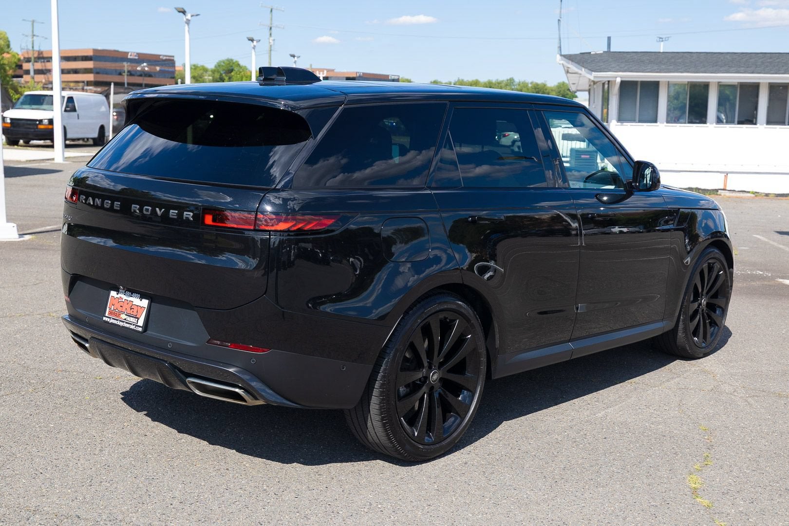 2025 Land Rover Range Rover Sport SE