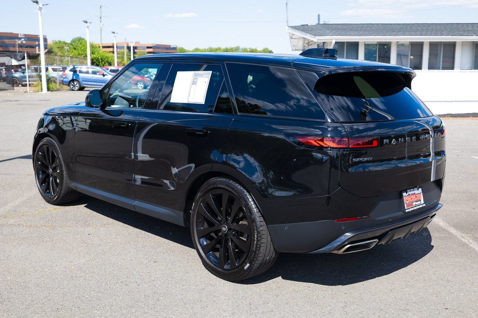 2025 Land Rover Range Rover Sport SE